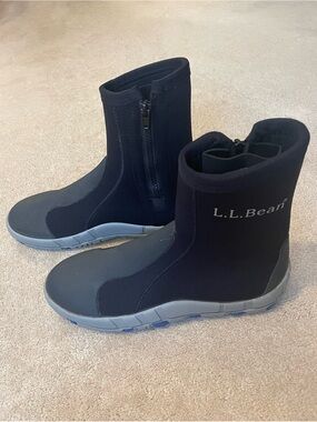 L.L. Bean Black and Gray Waterproof Zip Wetsuit Boots